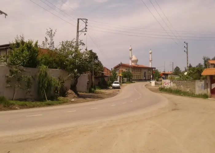 روستای آسفالت شده و زیبای آهنگرکلا آمل 8744685364540