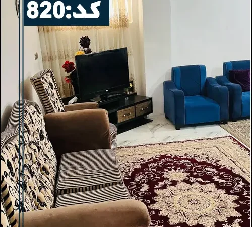 اتاق پذیرایی مبلمان و میز و تلوزیون خانه ویلایی در آمل 451848